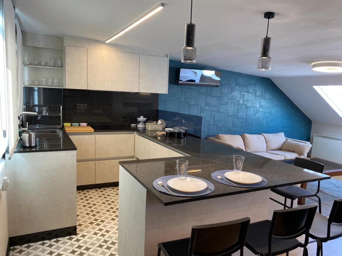 Atico 22 - Centrico, Aire Acondicionado Y Parking Apartman Pontevedra Kültér fotó