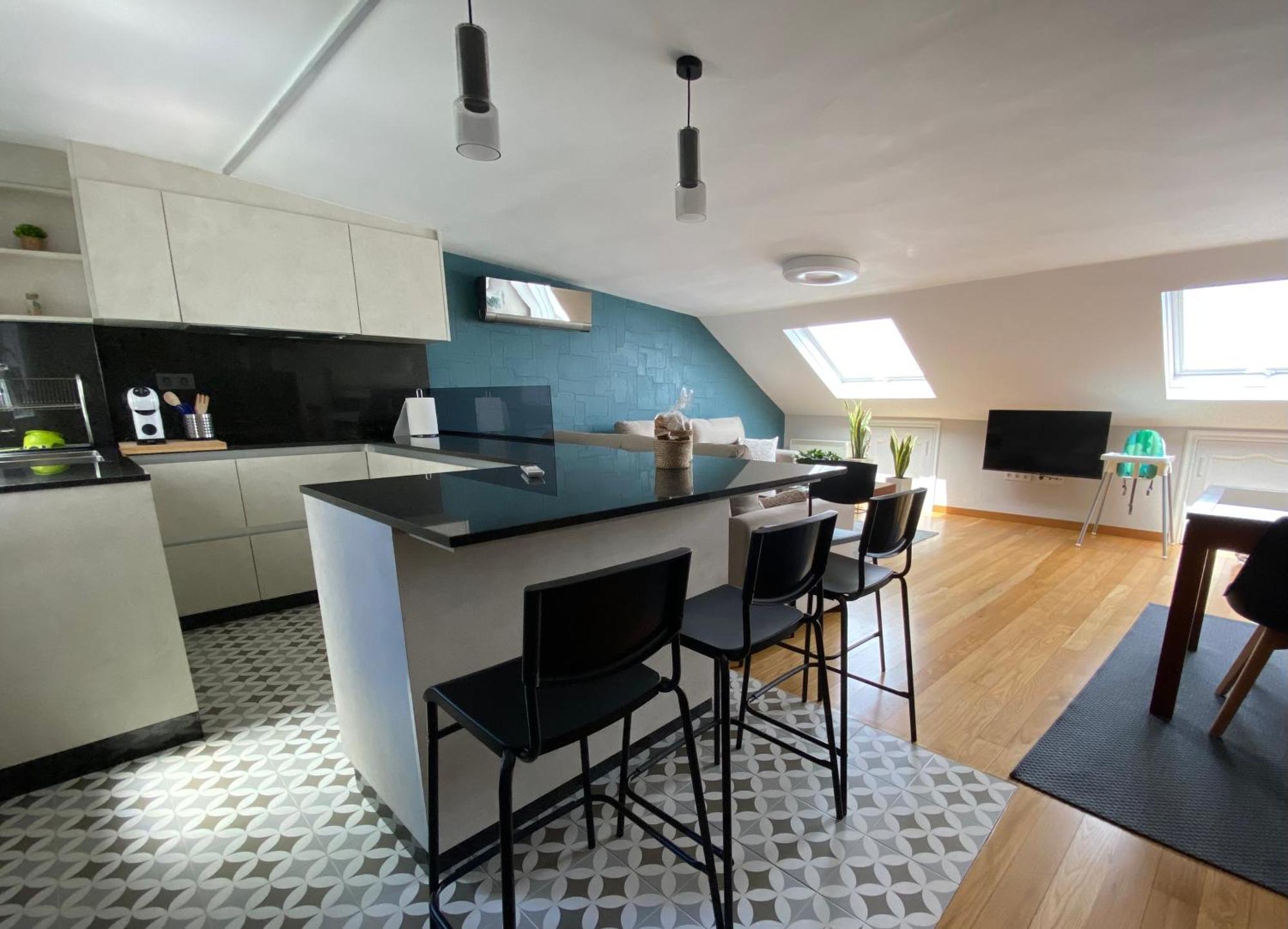 Atico 22 - Centrico, Aire Acondicionado Y Parking Apartman Pontevedra Kültér fotó